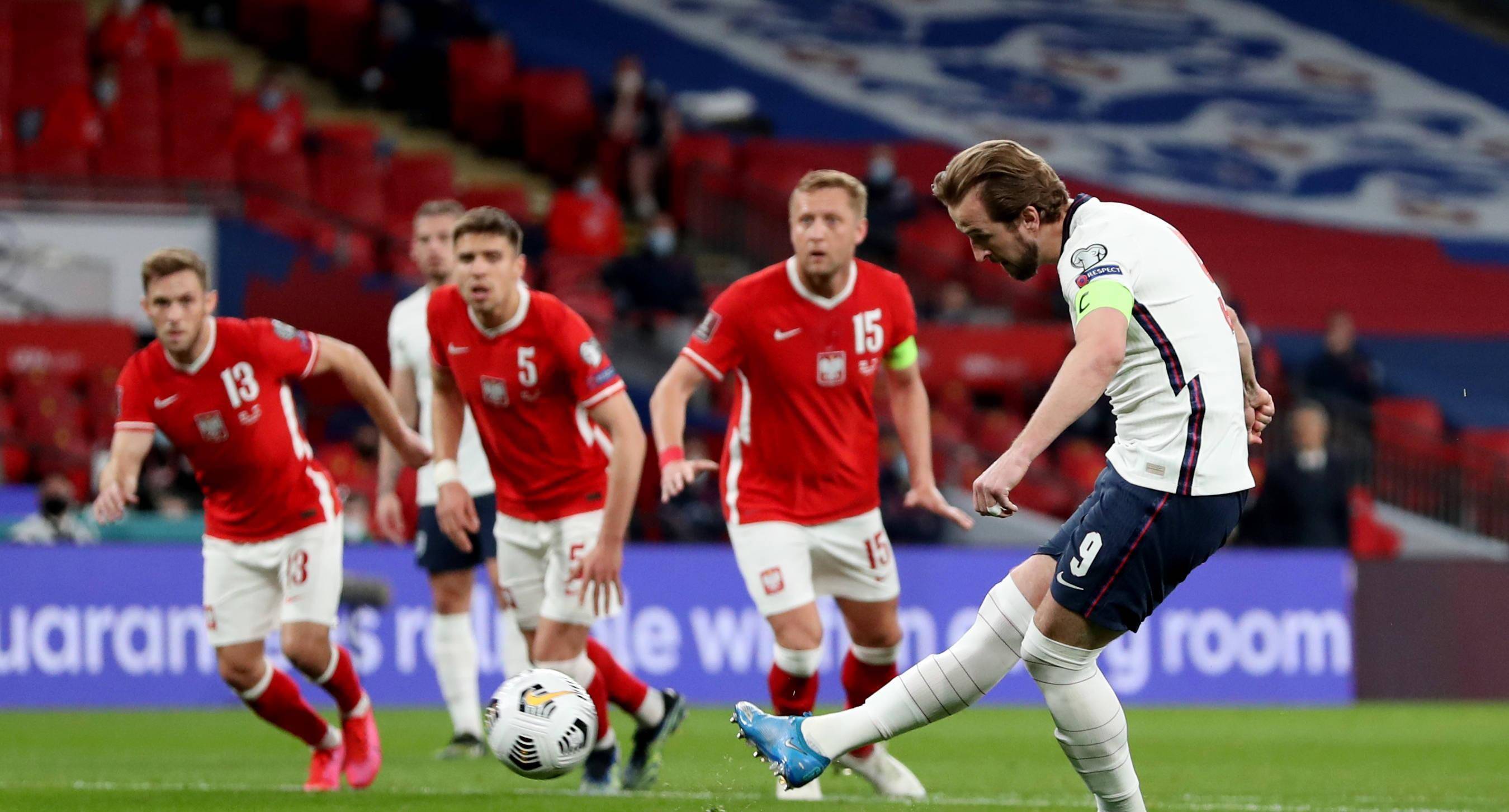 英格兰队攻入点球晋级下一轮比赛