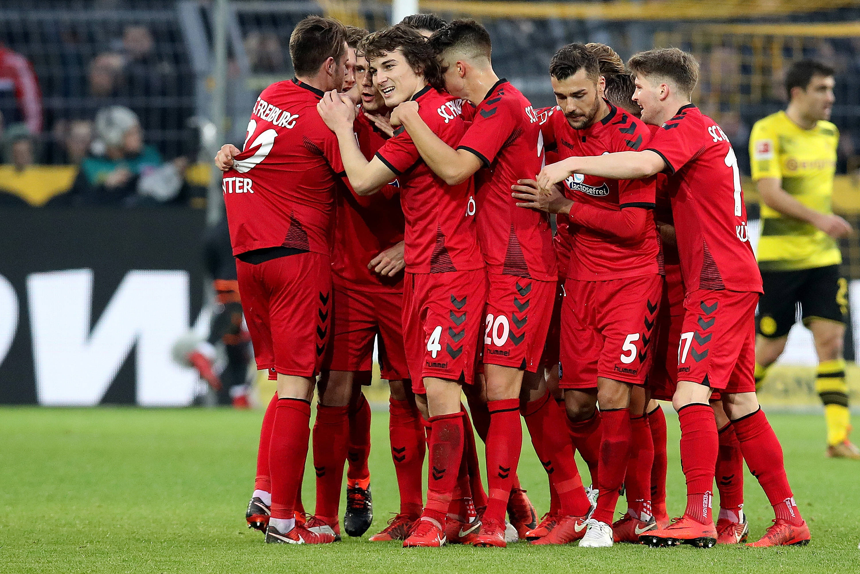 弗赖堡客场战平，保持不败纪录的简单介绍