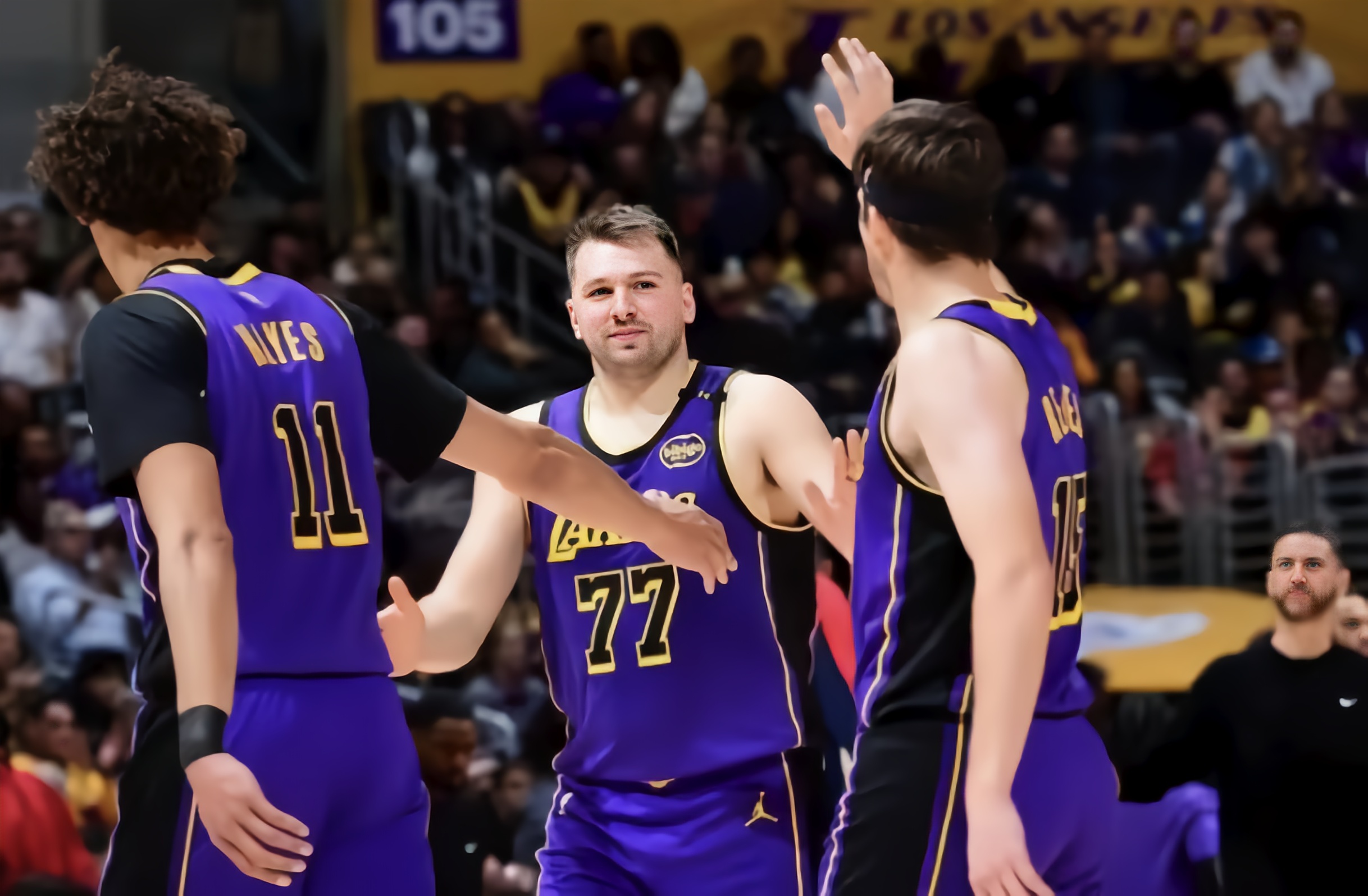 开云体育在线登录-集体进攻展现实力，球队连胜扩大领先