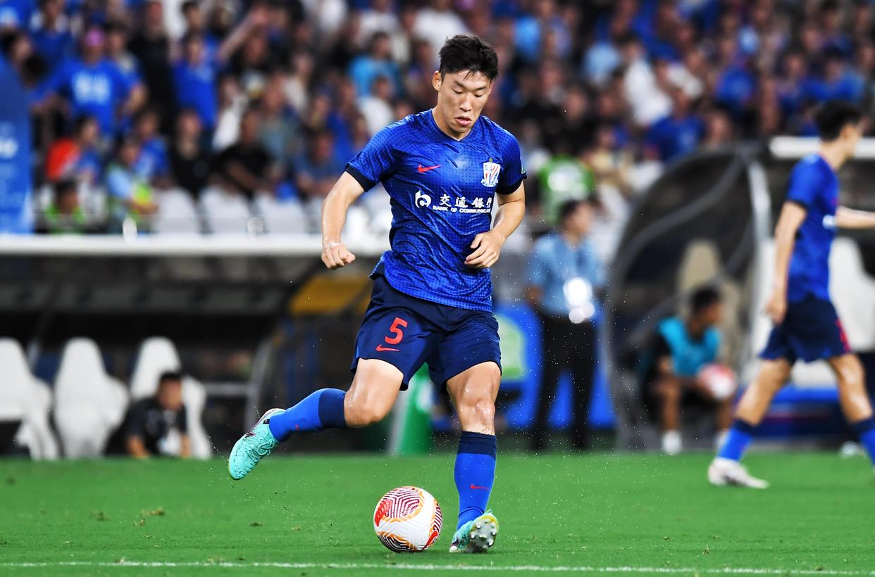 开云体育链接-上海申花迎战天津泰达，争夺胜利