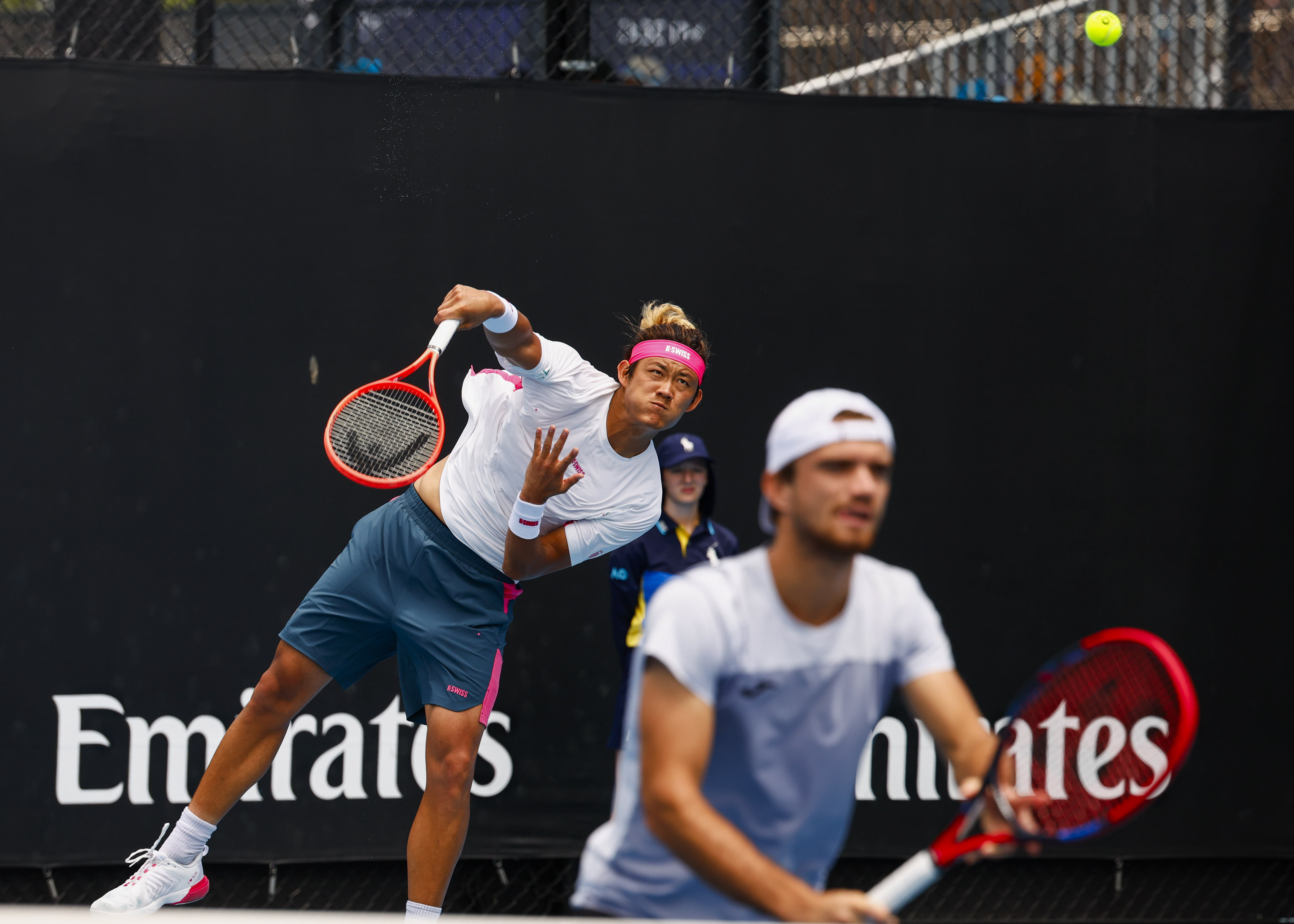 开云体育app下载-出色发挥，成功晋级下一轮！的简单介绍