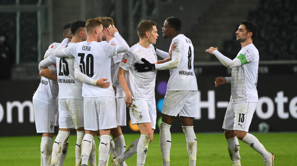 包含沙尔克战平门兴格拉德巴赫，难分胜负的词条