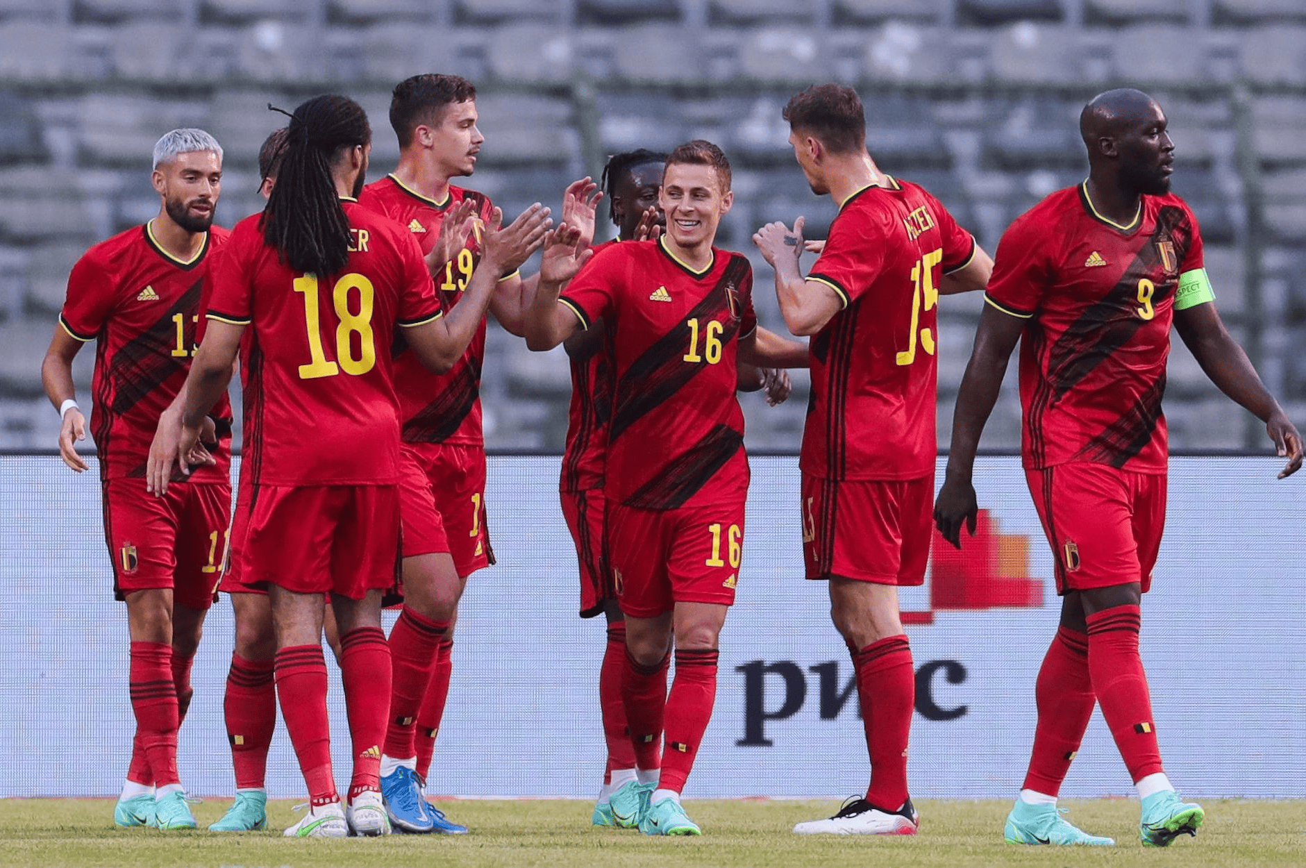 比利时队以强大阵容出战洲际赛事