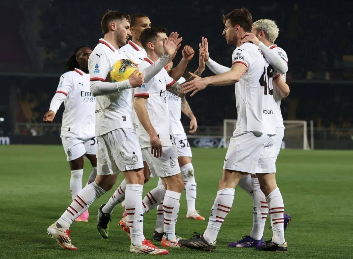 AC米兰再胜，牢牢占据意甲榜首位置的简单介绍