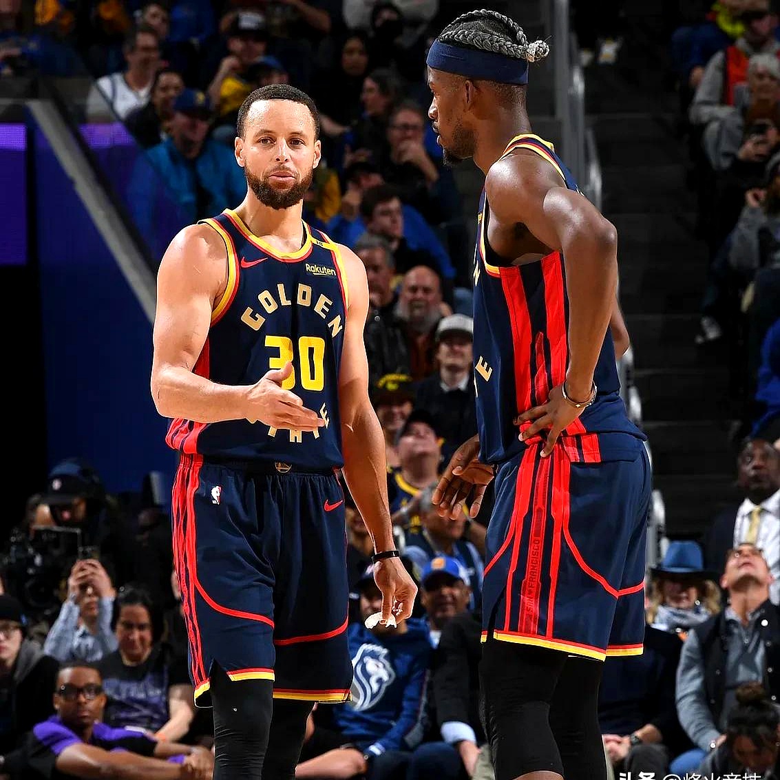 开云体育亚洲官网-包含勇士击败灰熊，库里克雷联袂轰下40+得分的词条