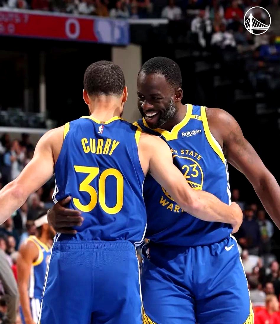 包含勇士击败灰熊，库里克雷联袂轰下40+得分的词条