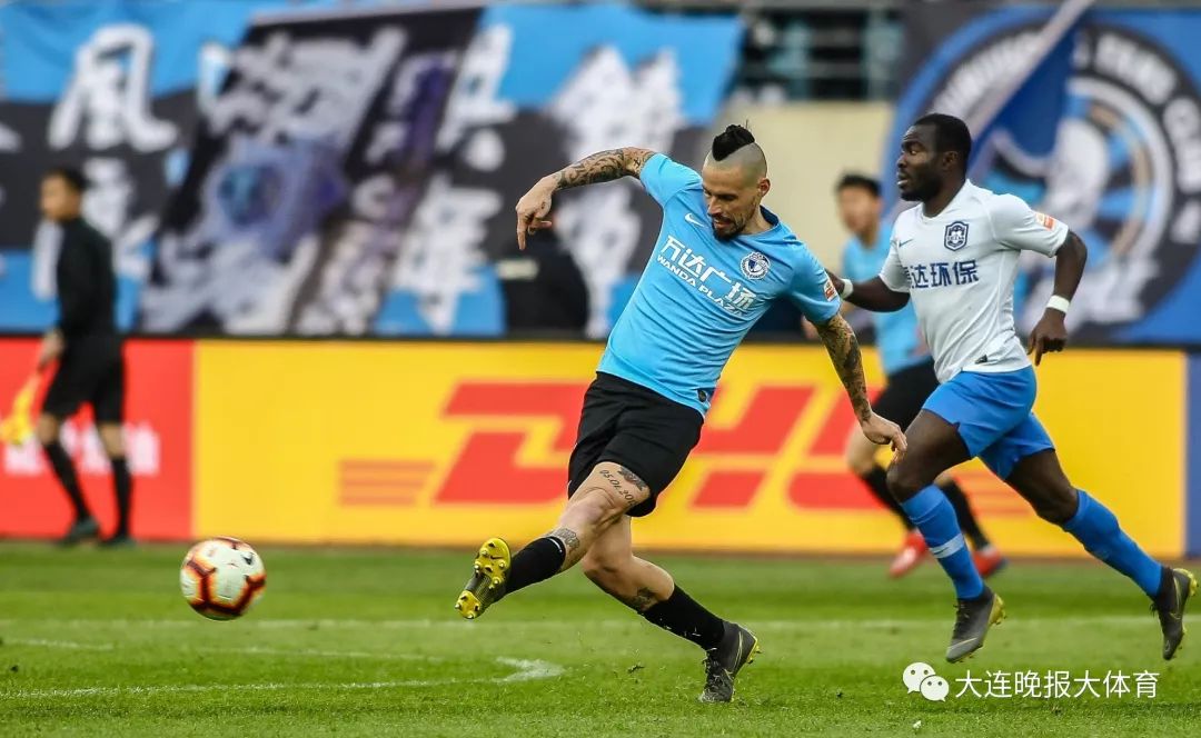 开云体育网站-包含广州恒大主场不敌大连一方，遭遇两连败的词条