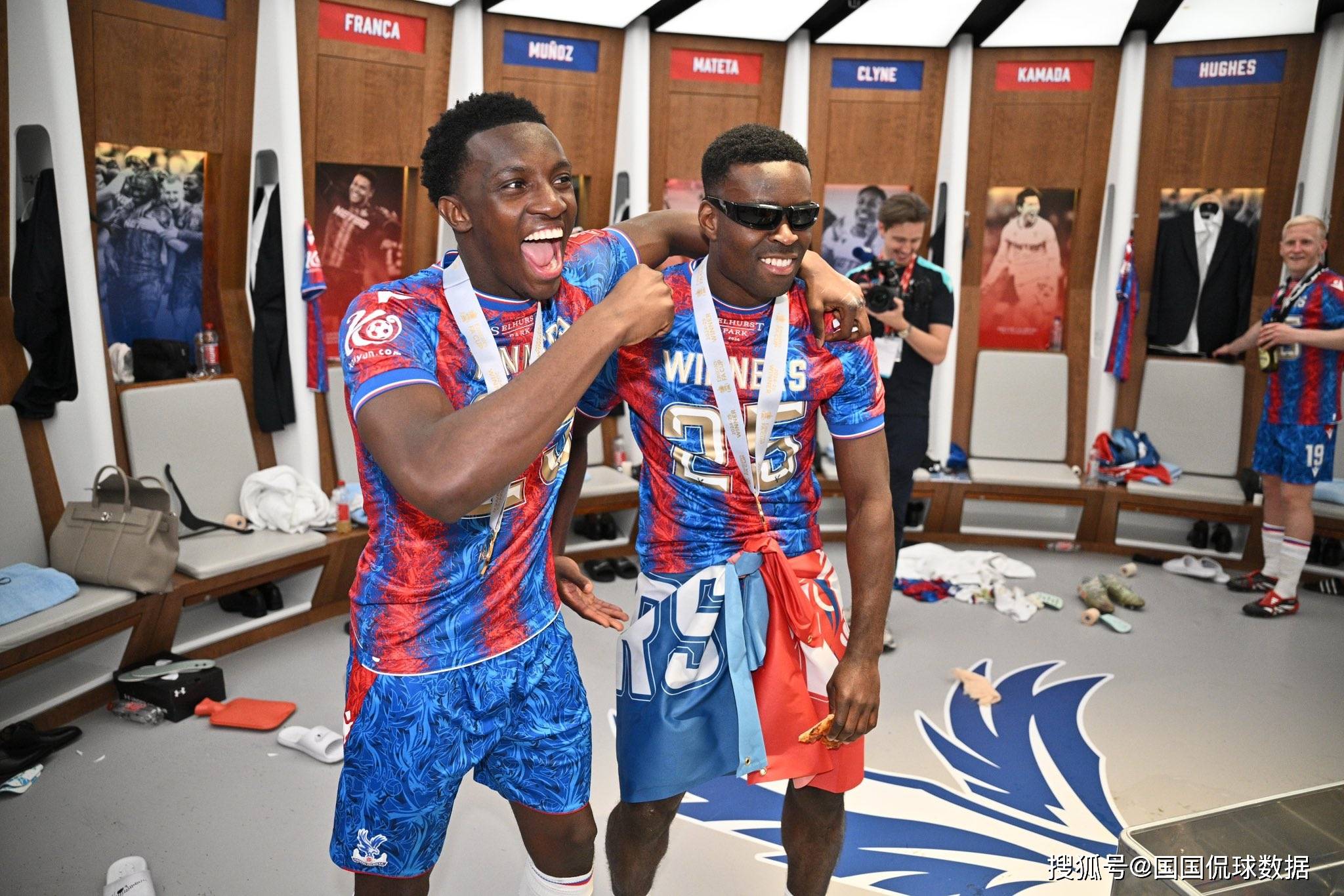 狼队客场击败水晶宫，继续追赶前四