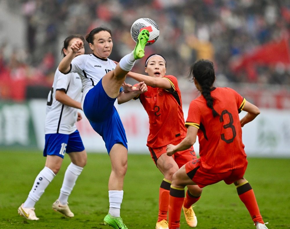 国际足球赛场上女队闪耀：国家女足斩获佳绩