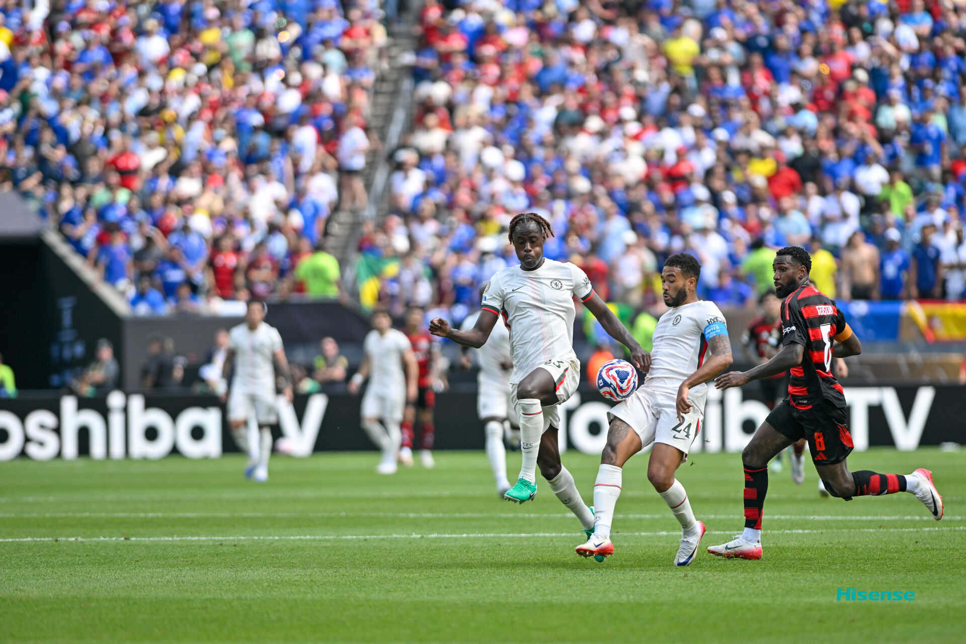 切尔西客场不敌，欧冠首轮告捷受挫的简单介绍