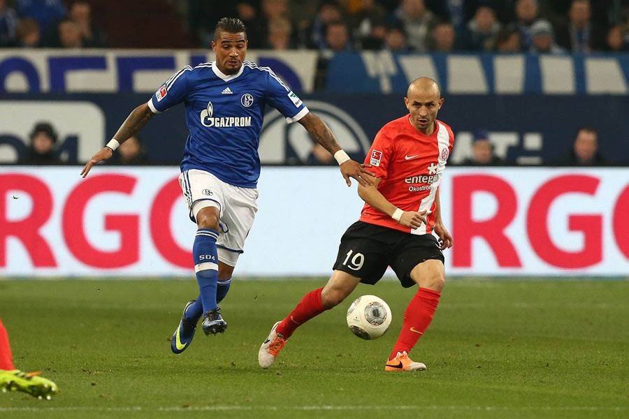 包含沙尔克主场不敌对手，球队形势落后的词条