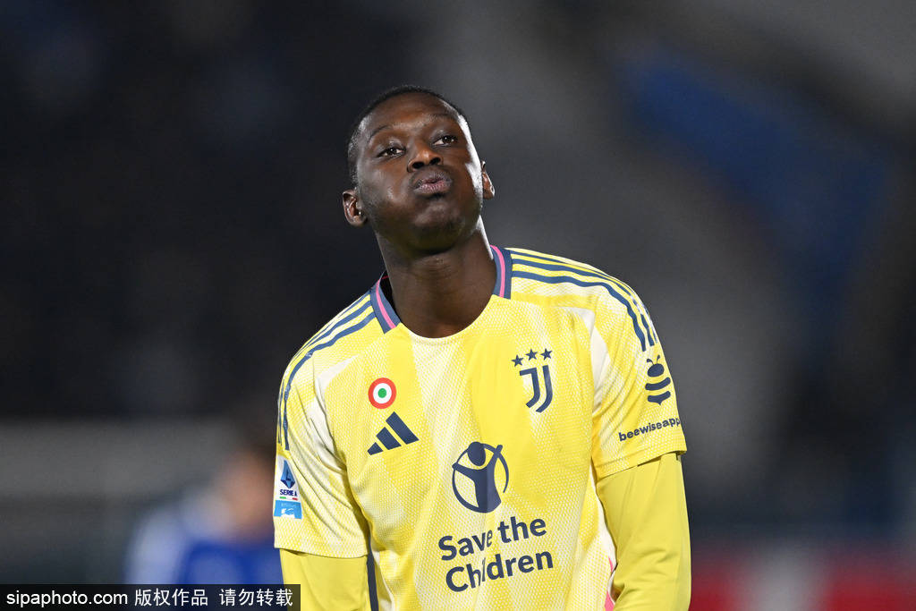 包含那不勒斯球员状态火热贡献进球的词条