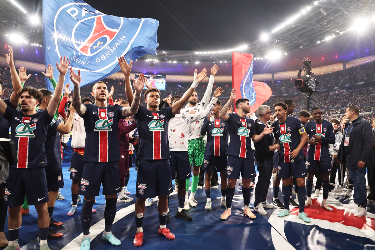 开云体育在线-国际赛事中球队实力出众，观众目不转睛的简单介绍