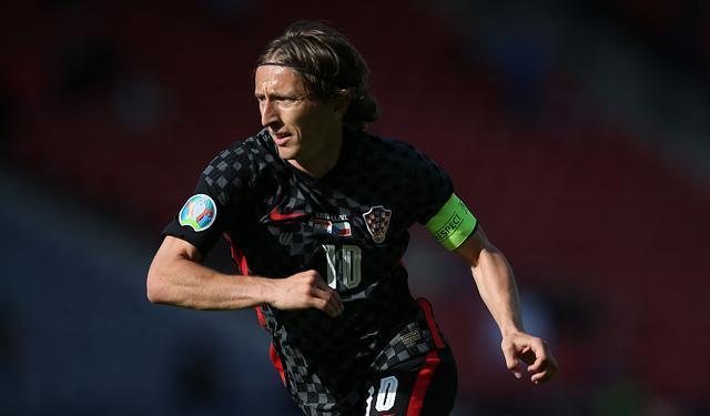 包含客队上演绝地大逆转，赢得丝绸之路最后胜利的词条