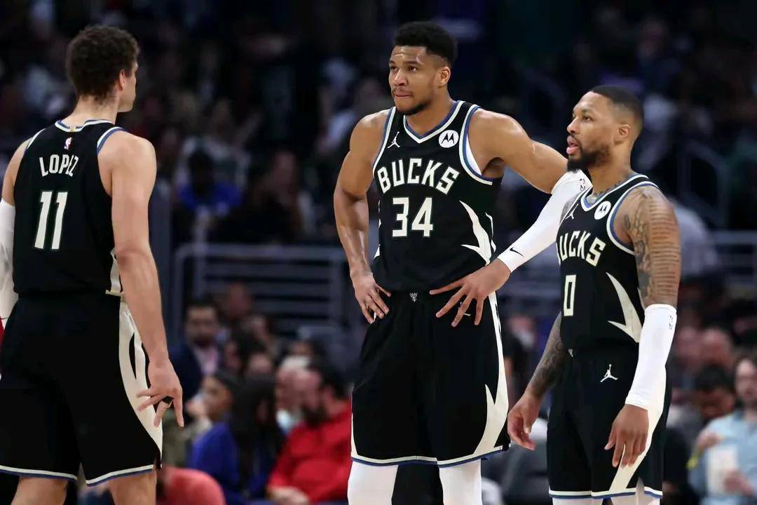 快船队战胜雄鹿队，继续领跑联盟